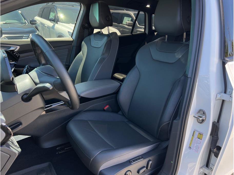Used 2023 Volkswagen ID.4 Pro S RWD image 8