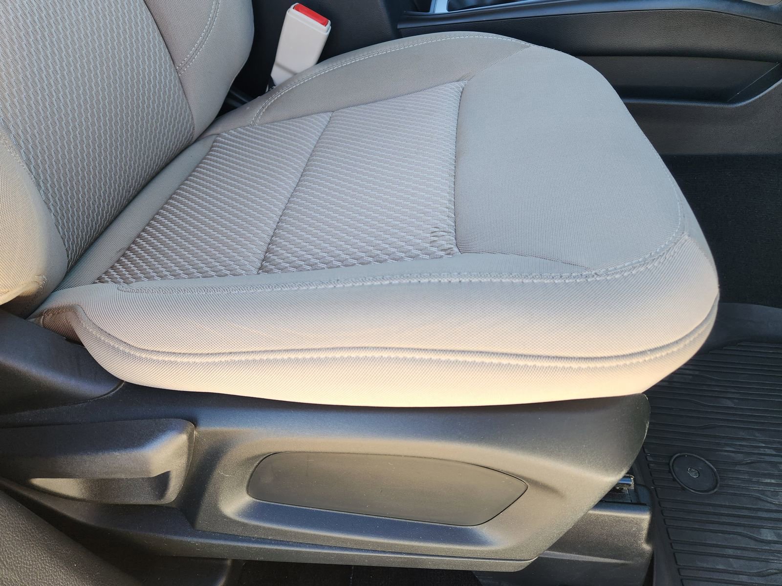 Used 2020 Ford Explorer 2WD image 26