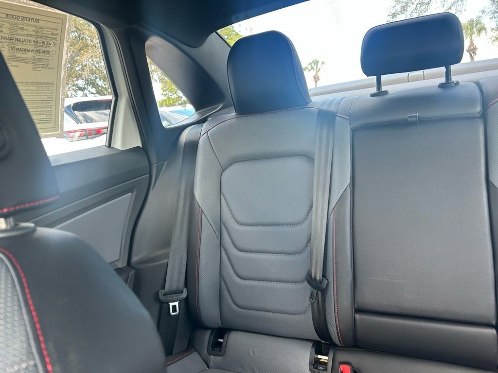 Certified 2025 Volkswagen Jetta GLI Autobahn image 11