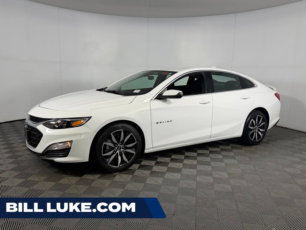Used 2025 Chevrolet Malibu RS FWD image 1