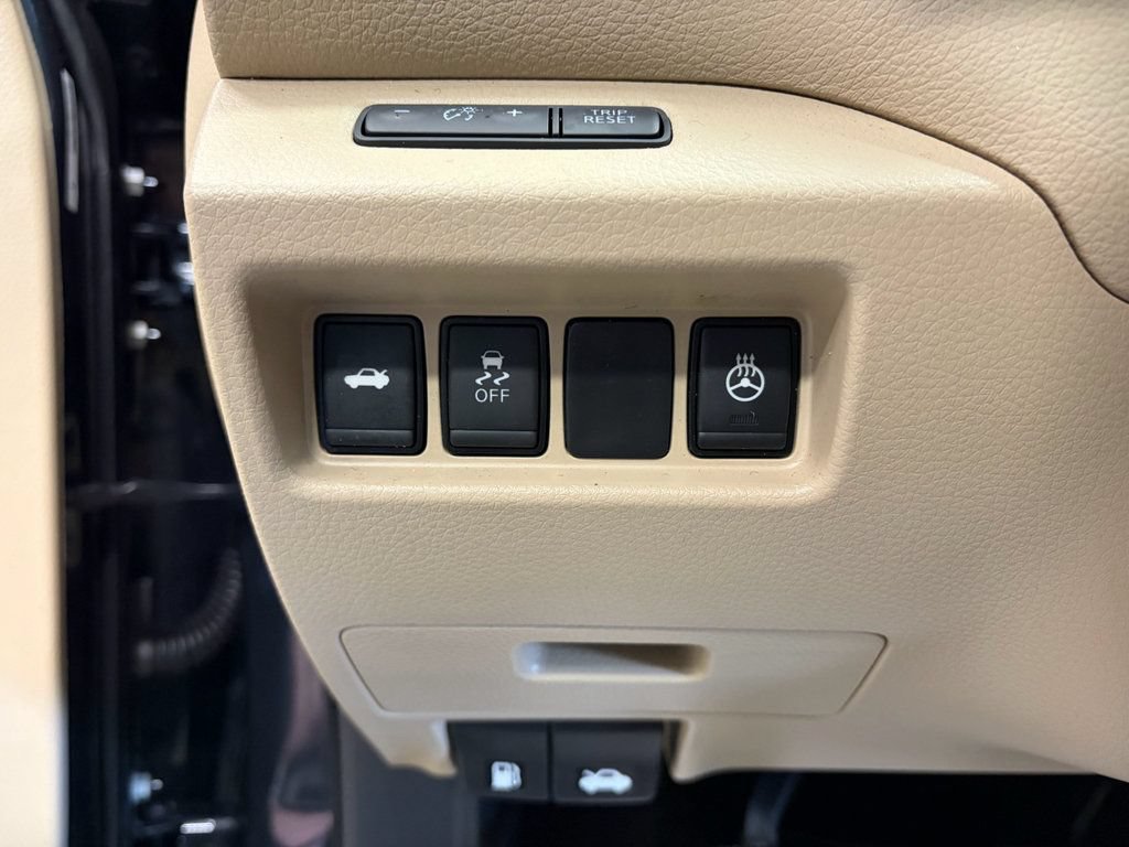 Used 2017 Nissan Altima 3.5 SL w/ 3.5SL Technology Package FWD image 15