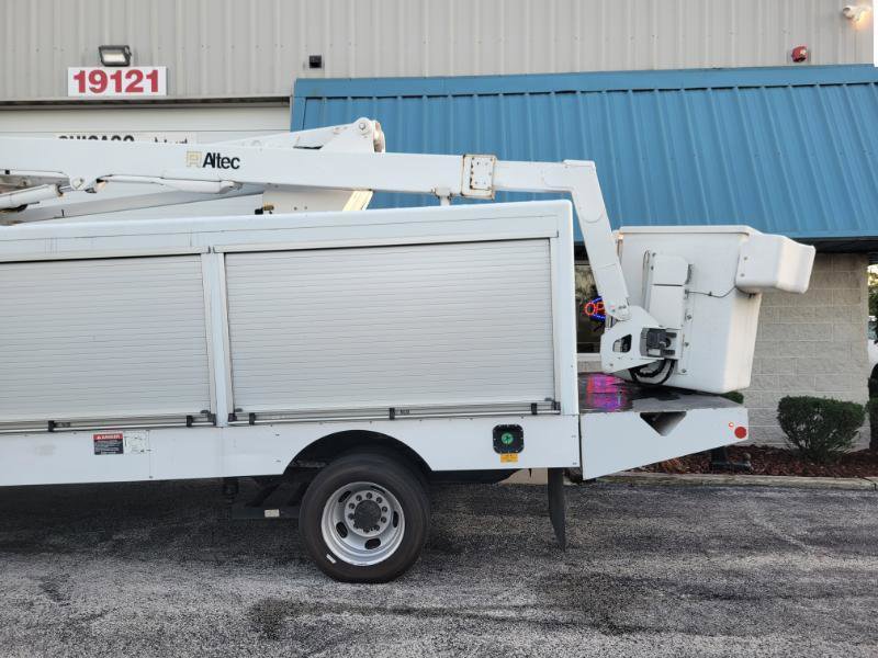 Used 2017 RAM 5500 Tradesman w/ Power & Remote Entry Group RWD image 11