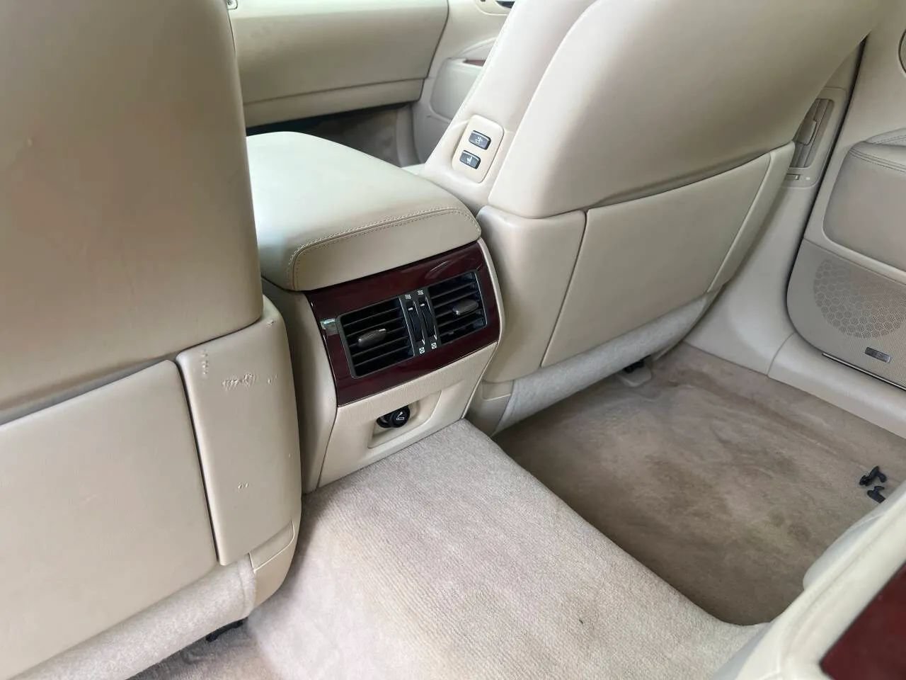 Used 2007 Lexus LS 460 L RWD image 20