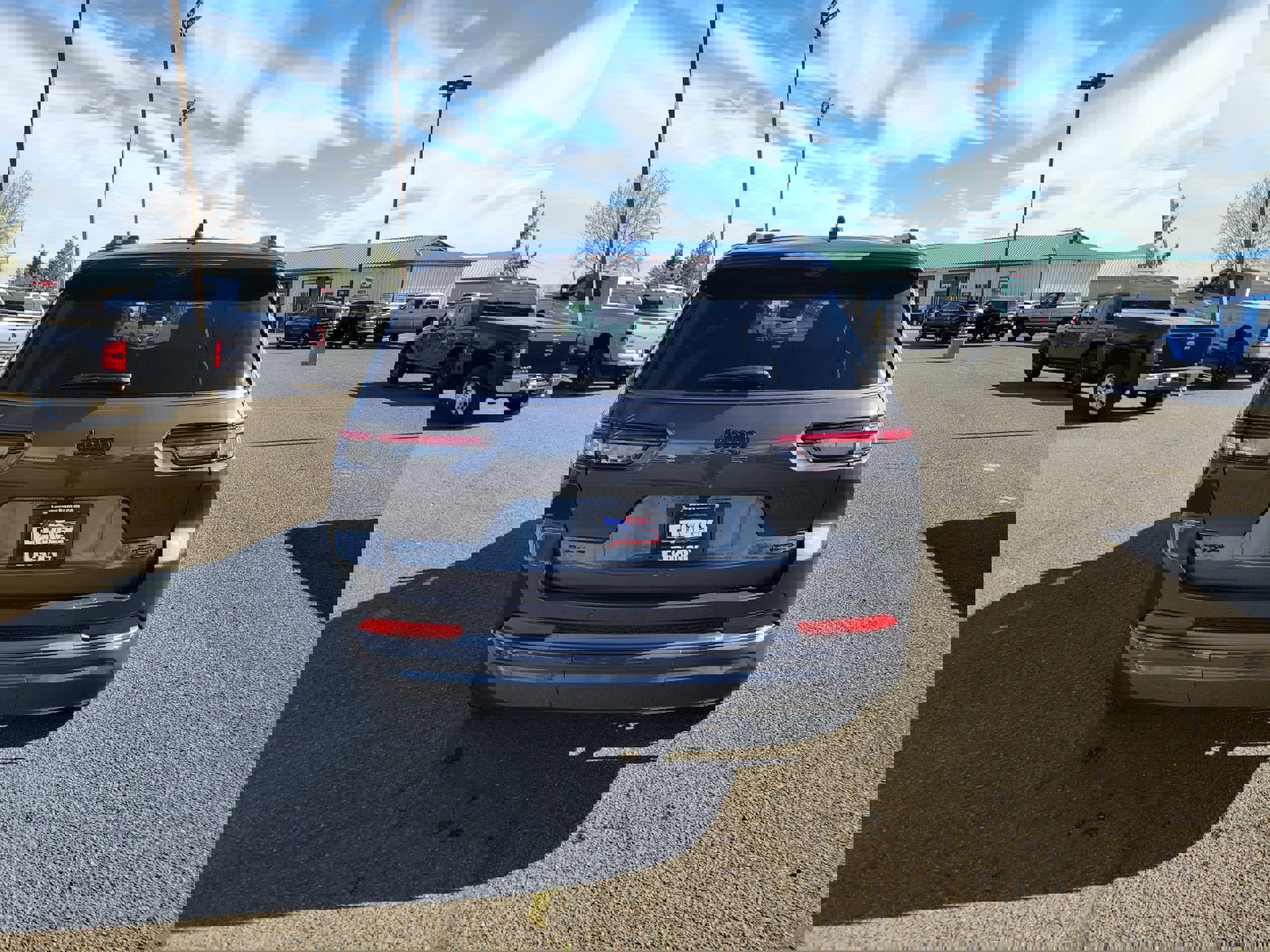 New 2026 Jeep Grand Cherokee L Summit image 4