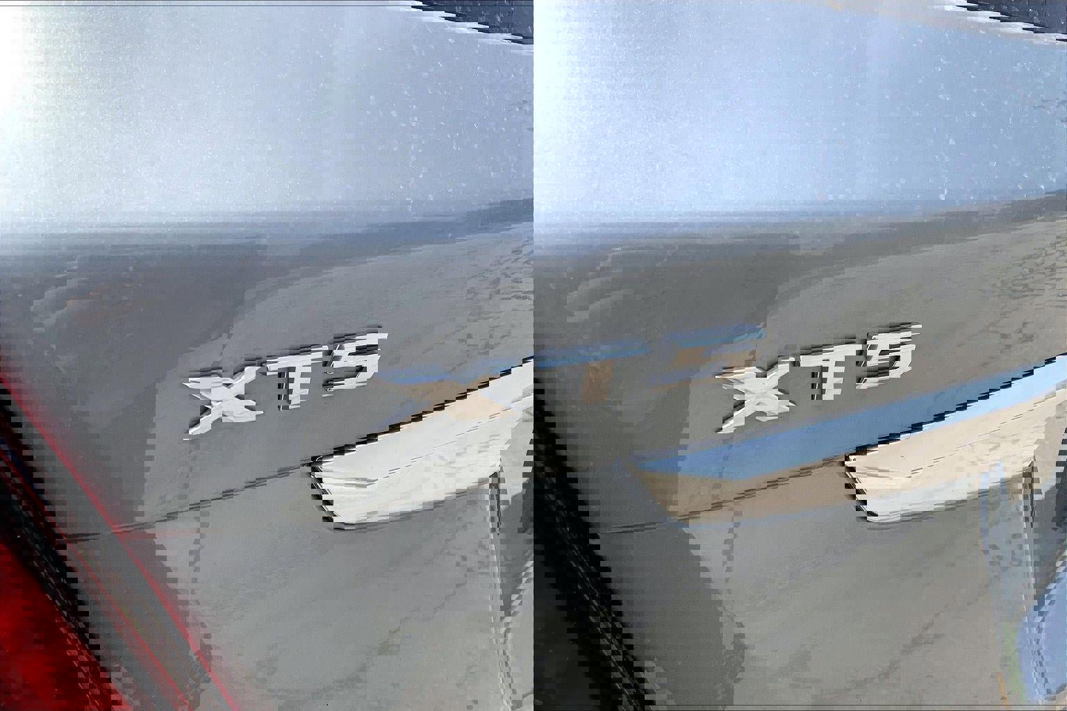 Certified 2025 Cadillac XT5 Premium Luxury image 29