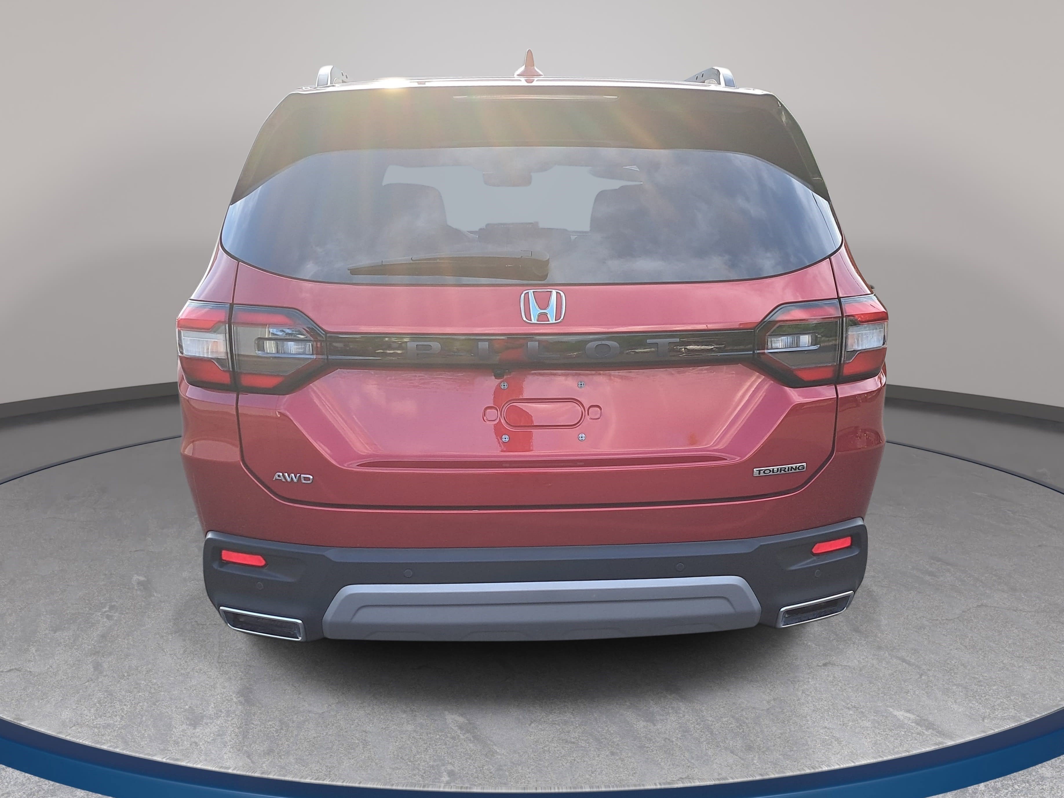 Used 2025 Honda Pilot Touring image 6