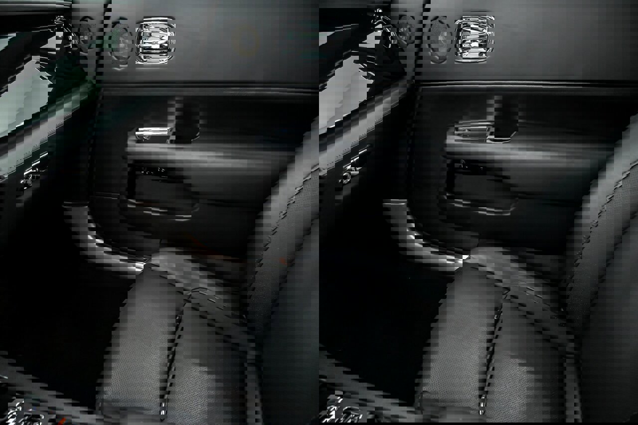 Used 2014 Rolls-Royce Wraith image 40