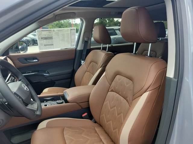 New 2026 Nissan Pathfinder Platinum AWD/4WD image 20