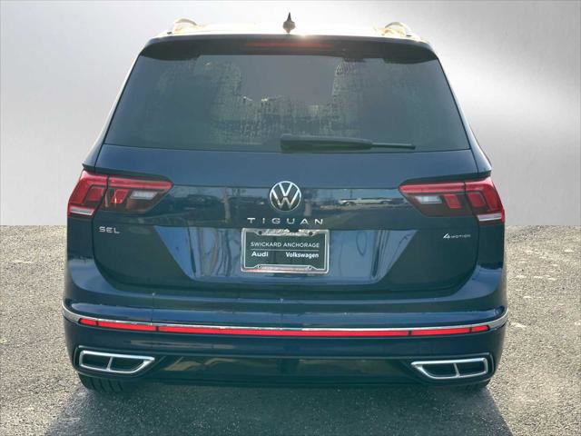 Used 2022 Volkswagen Tiguan SEL R-Line image 4