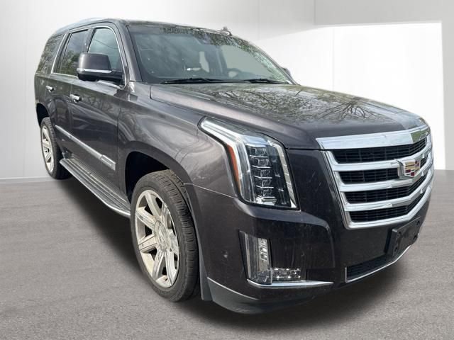 Used 2018 Cadillac Escalade Premium Luxury AWD/4WD image 6