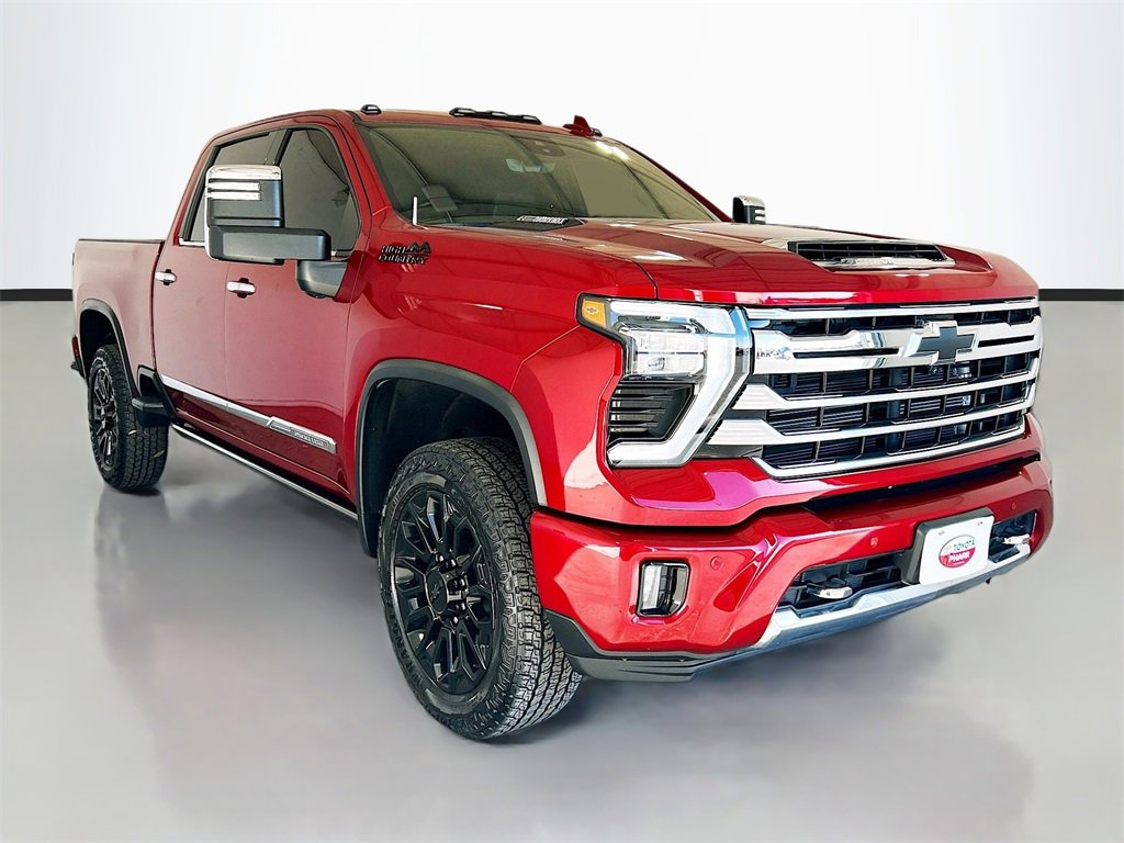 Used 2024 Chevrolet Silverado 2500 High Country w/ Technology Package image 3