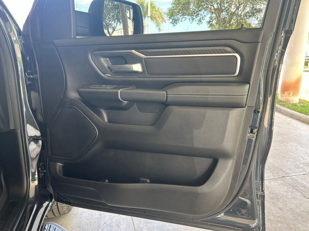 Used 2025 RAM 1500 Big Horn RWD image 27