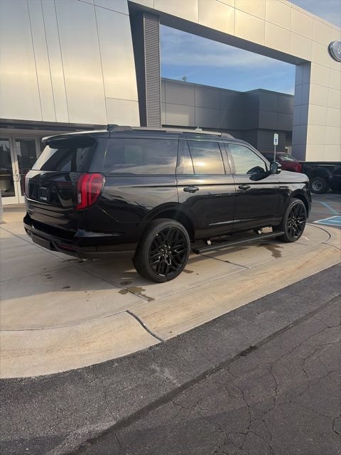 New 2026 Ford Expedition Platinum w/ Stealth Performance Package AWD/4WD image 7