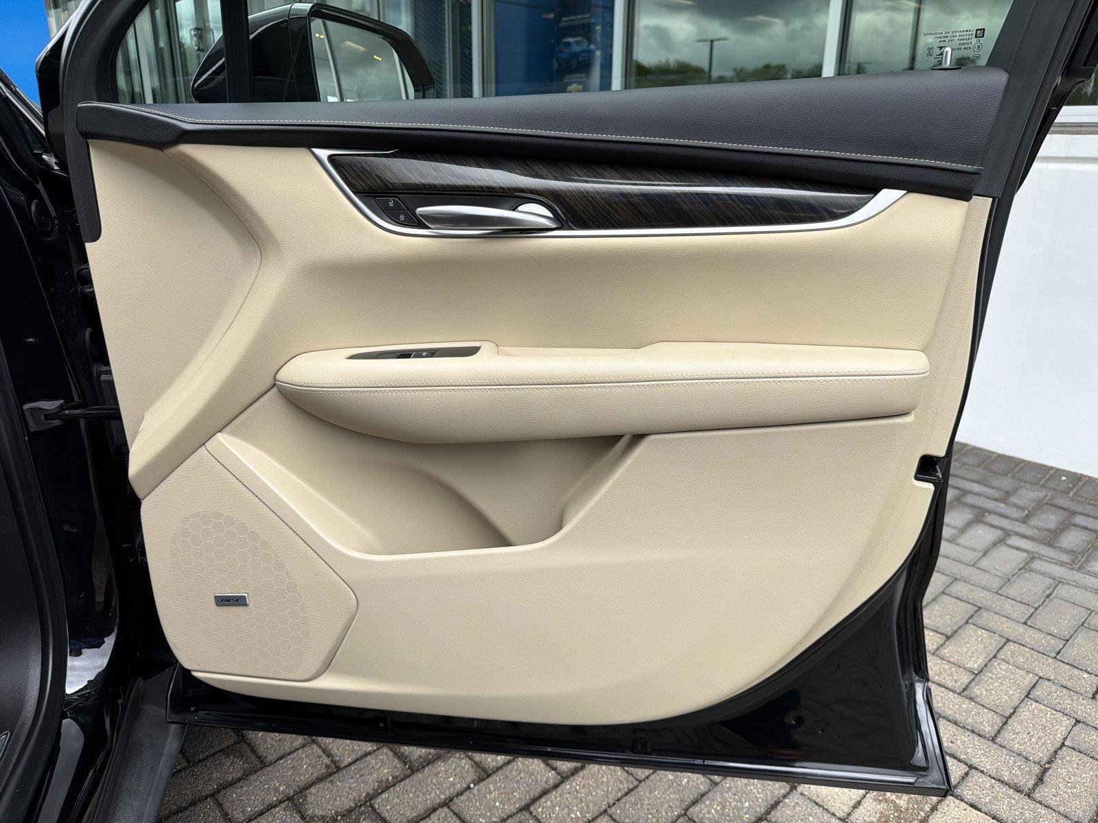 Used 2019 Cadillac XT5 FWD image 31