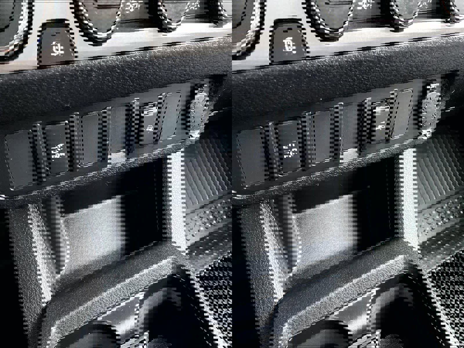 Used 2023 Toyota Tacoma SR image 27