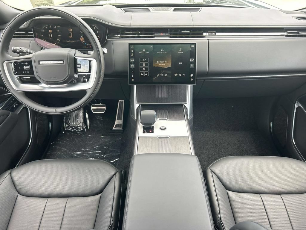 New 2026 Land Rover Range Rover Long Wheelbase Autobiography AWD/4WD image 9