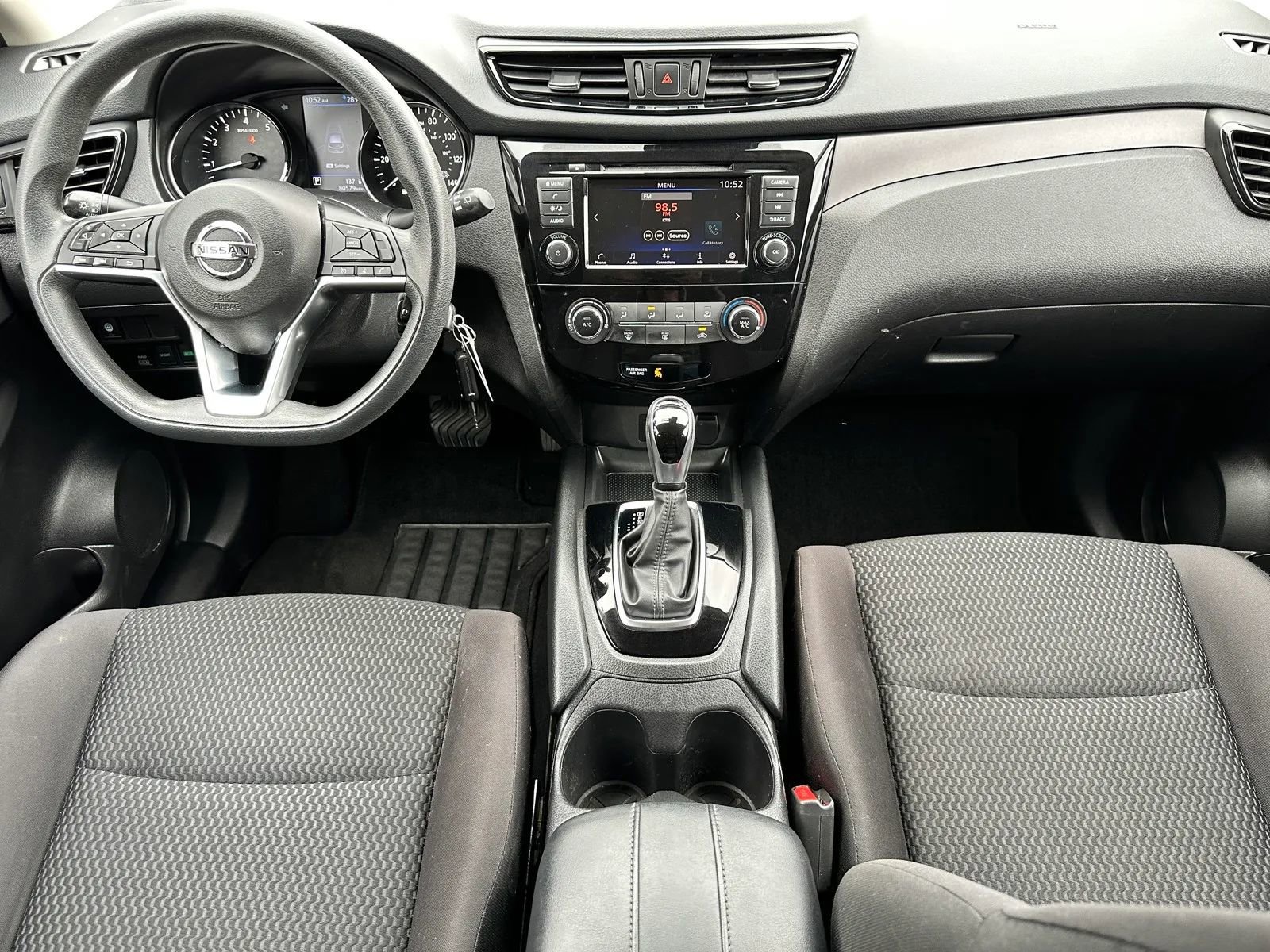 Used 2020 Nissan Rogue Sport S image 21