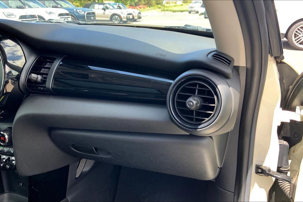 Used 2019 MINI Cooper S w/ Signature Upholstery Package image 16