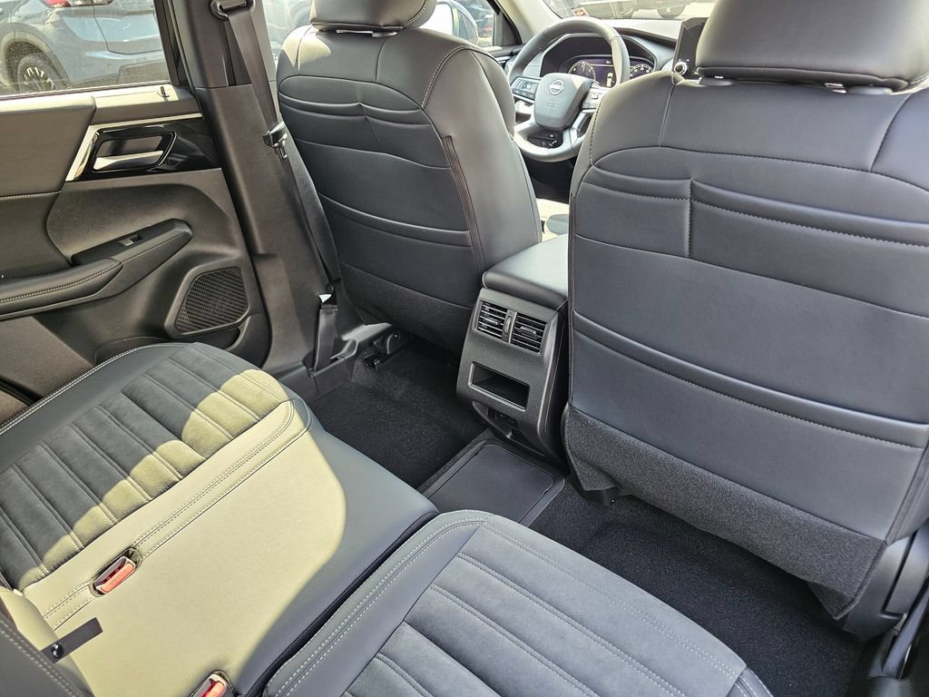 New 2026 Nissan Rogue SL AWD/4WD image 12