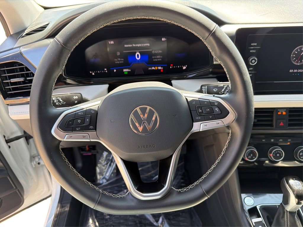 Used 2025 Volkswagen Taos S w/ Taos MDO Package image 17