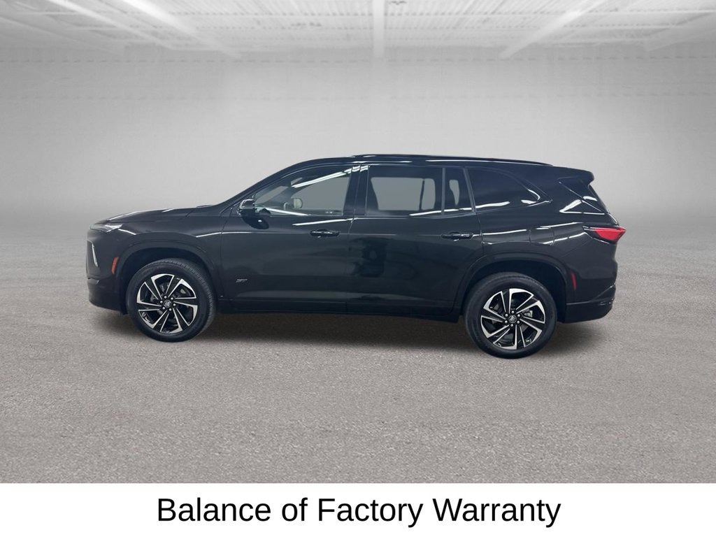 Used 2025 Buick Enclave Sport Touring w/ Power Package AWD/4WD image 8
