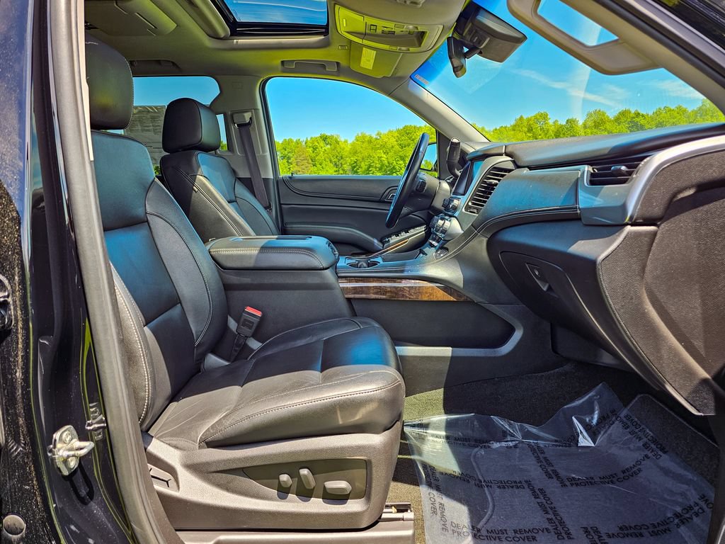 Used 2017 Chevrolet Tahoe LT w/ LT Signature Package AWD/4WD image 44