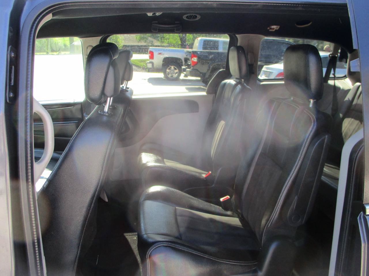 Used 2020 Dodge Grand Caravan SXT FWD image 15