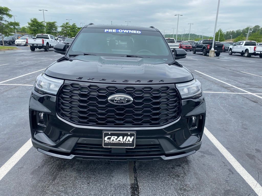 Certified 2025 Ford Explorer ST-Line image 2