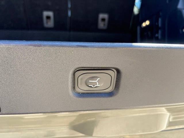 Used 2025 Ford Expedition Tremor AWD/4WD image 37