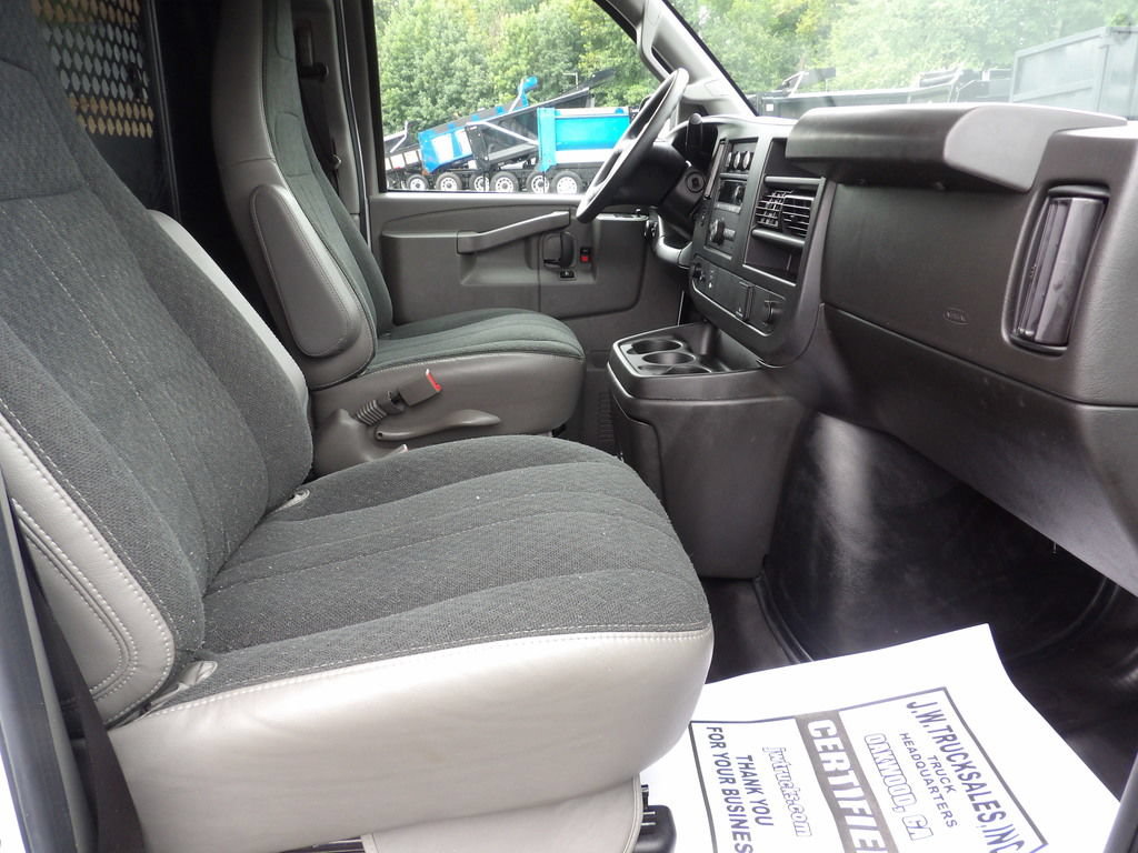Used 2025 GMC Savana 2500 w/ Driver Convenience Package RWD image 35