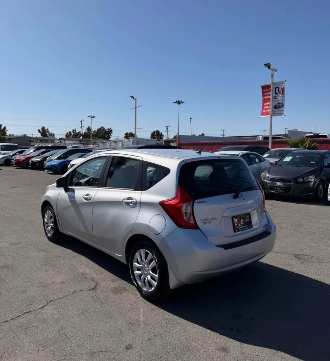 Used 2015 Nissan Versa Note SV FWD image 4