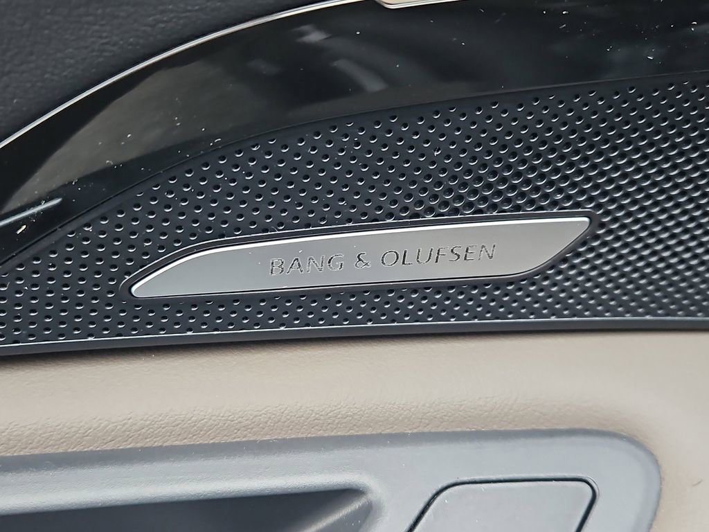 New 2025 Audi Q5 Premium Plus image 13