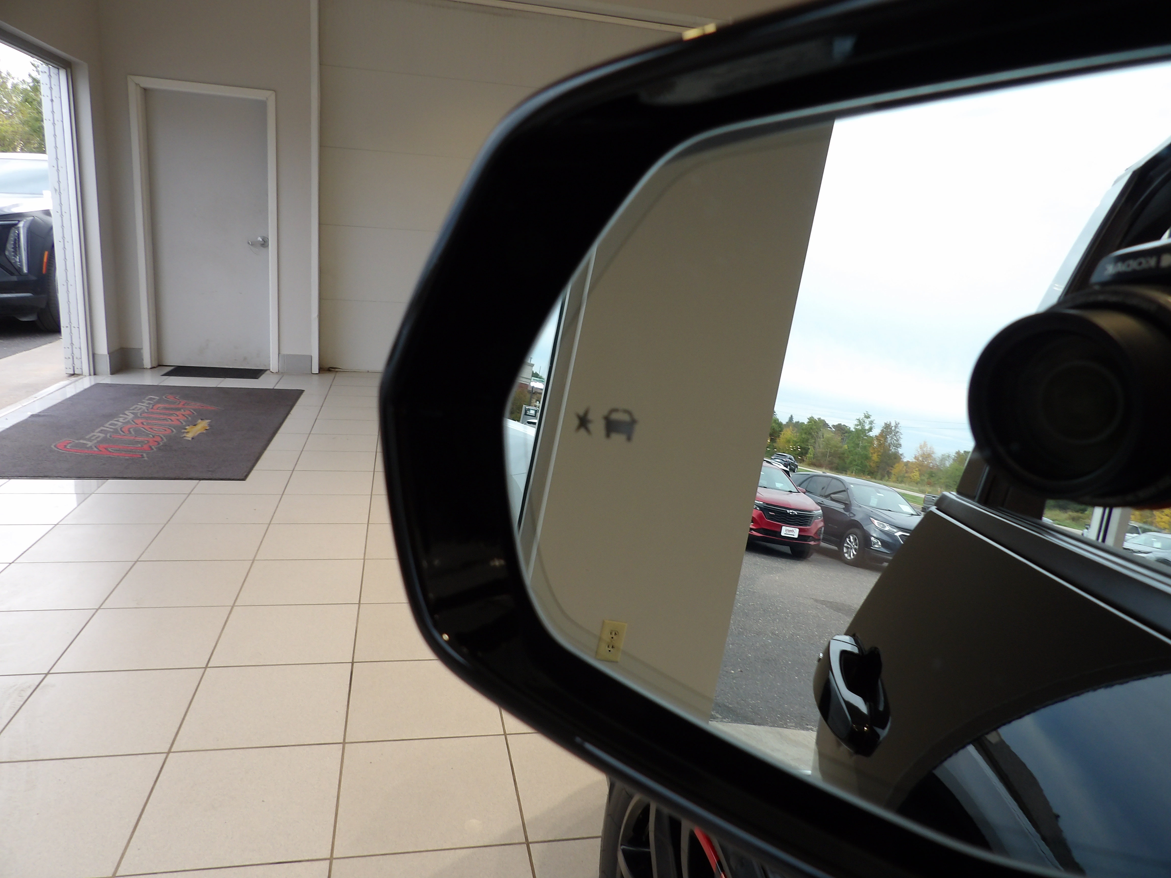 Used 2023 Chevrolet Blazer LT AWD/4WD image 8