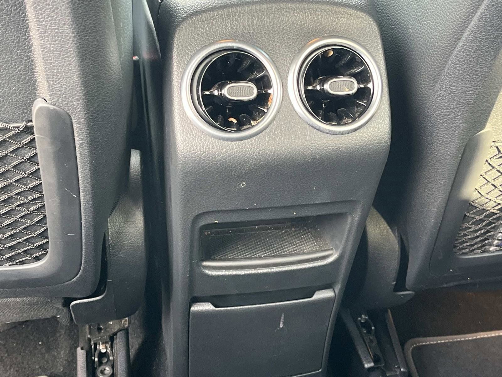 Used 2021 Mercedes-Benz GLB 250 w/ Premium Package image 14