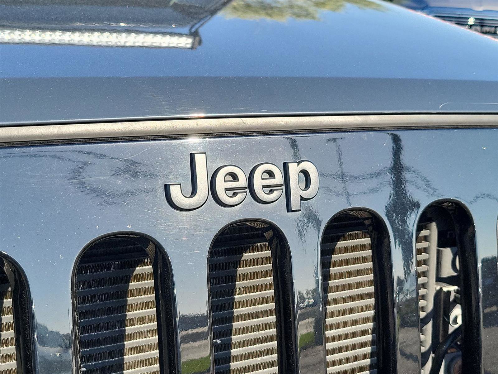 Used 2017 Jeep Wrangler Unlimited Sport image 26