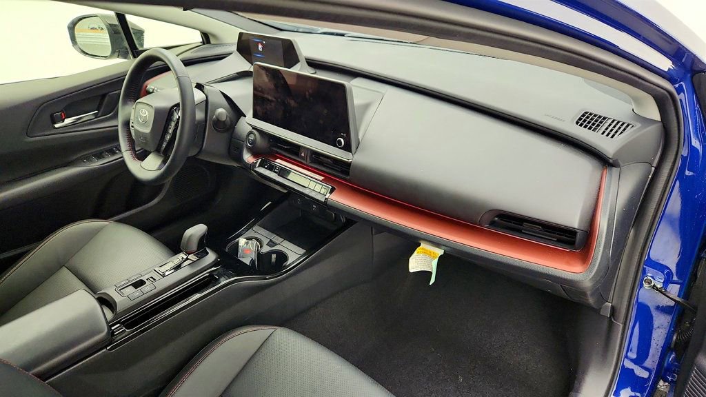 Used 2025 Toyota Prius Plug-In Hybrid image 25