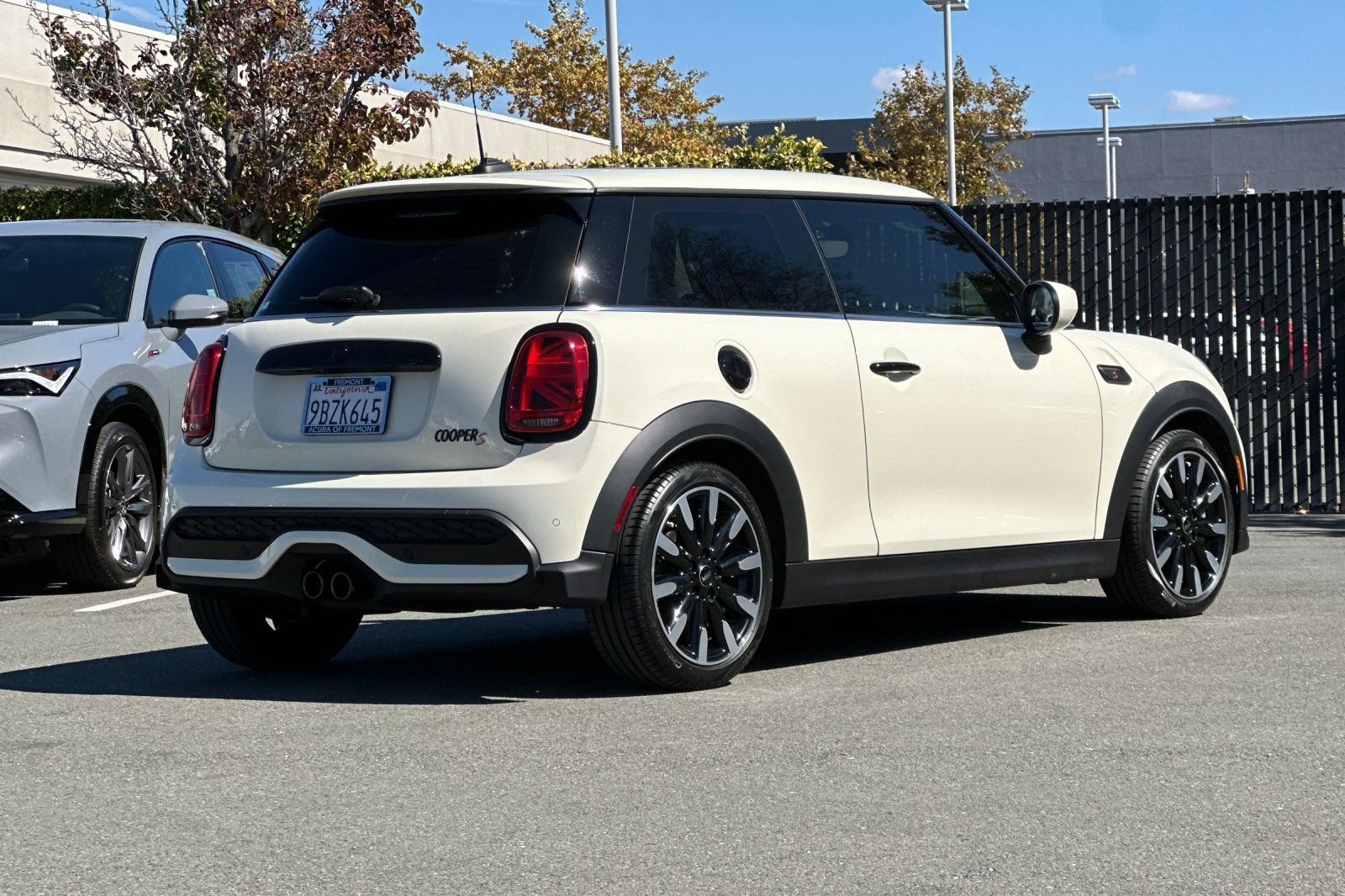 Used 2023 MINI Cooper S FWD image 4