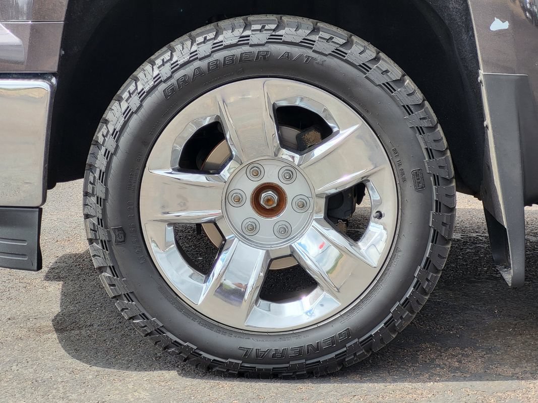 Used 2015 Chevrolet Silverado 1500 LTZ w/ LTZ Plus Package AWD/4WD image 12