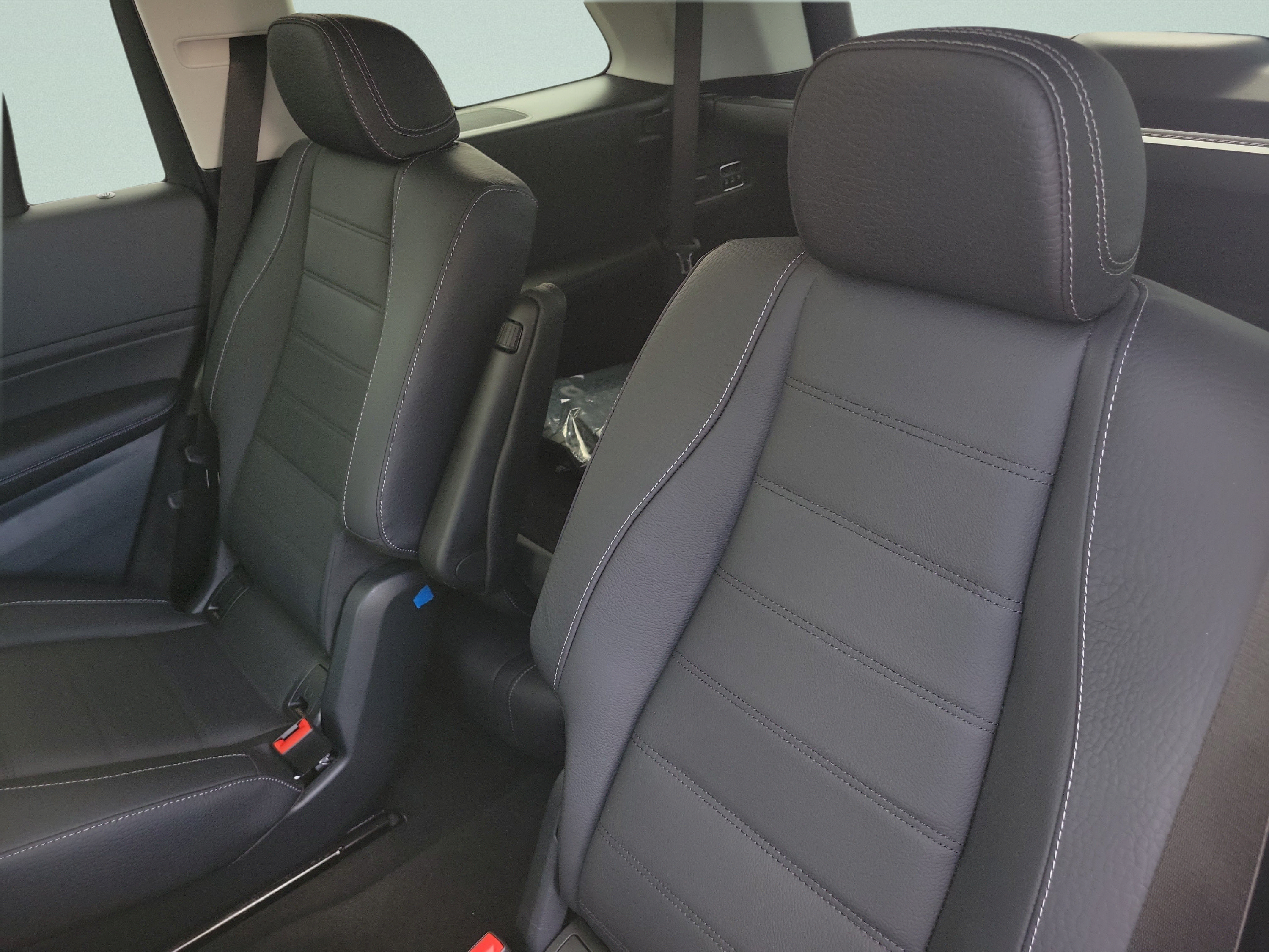 New 2026 Mercedes-Benz GLS 450 4MATIC image 9