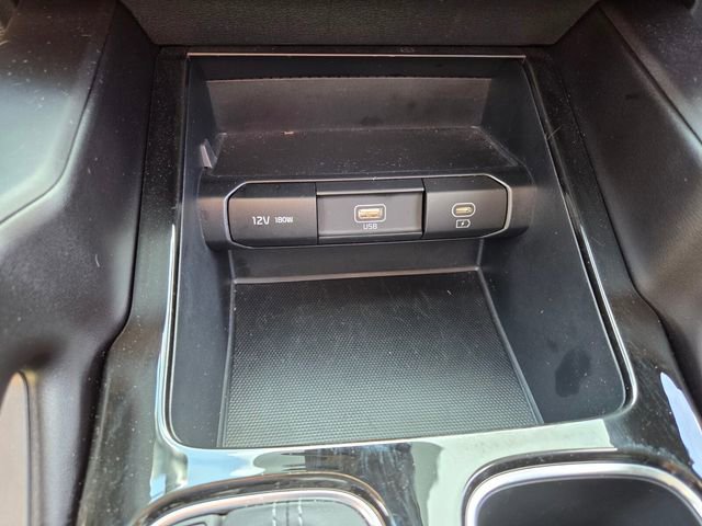 Used 2024 Kia Telluride LX image 28