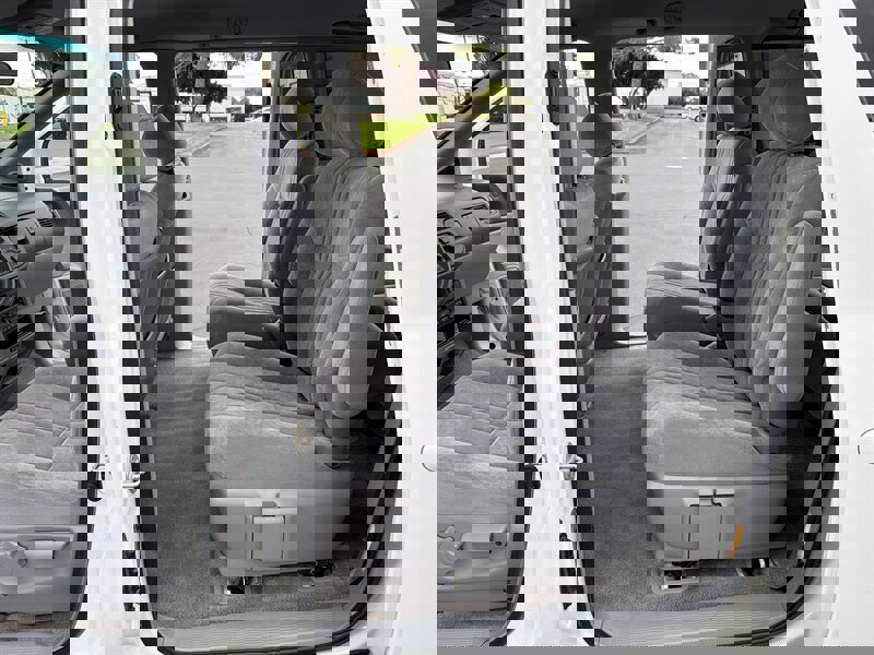 Used 1998 Toyota Sienna LE image 38