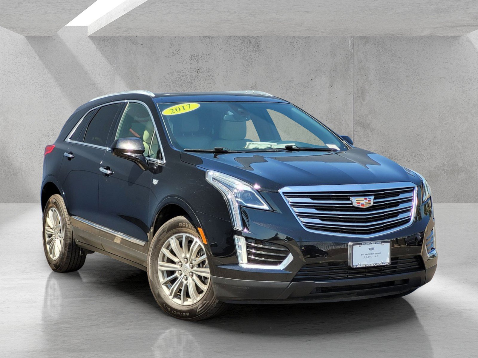 Used 2017 Cadillac XT5 Luxury w/ Driver Awareness Package