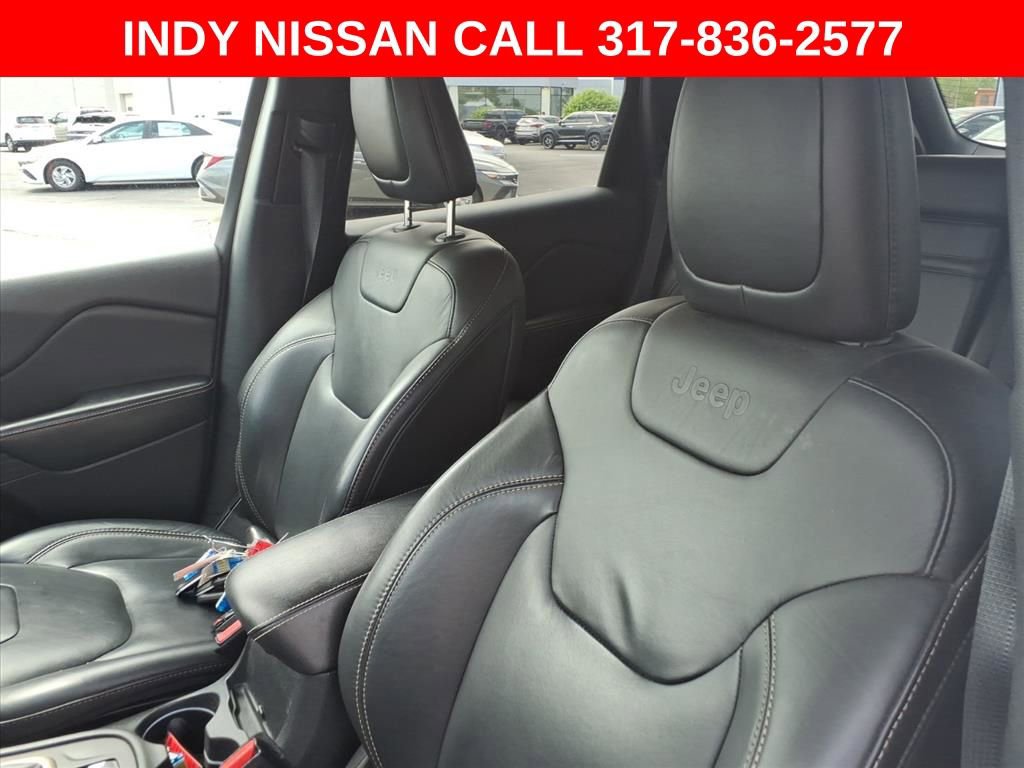 Used 2016 Jeep Cherokee Limited AWD/4WD image 13