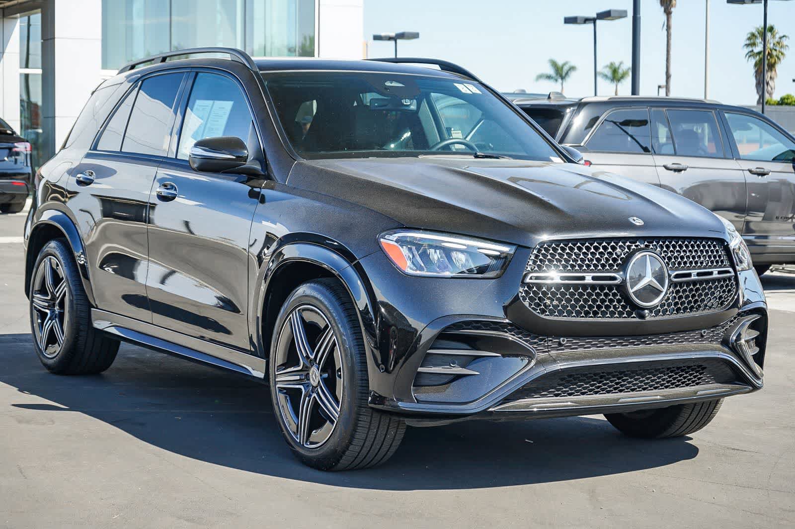 Used 2025 Mercedes-Benz GLE 350 4MATIC image 3