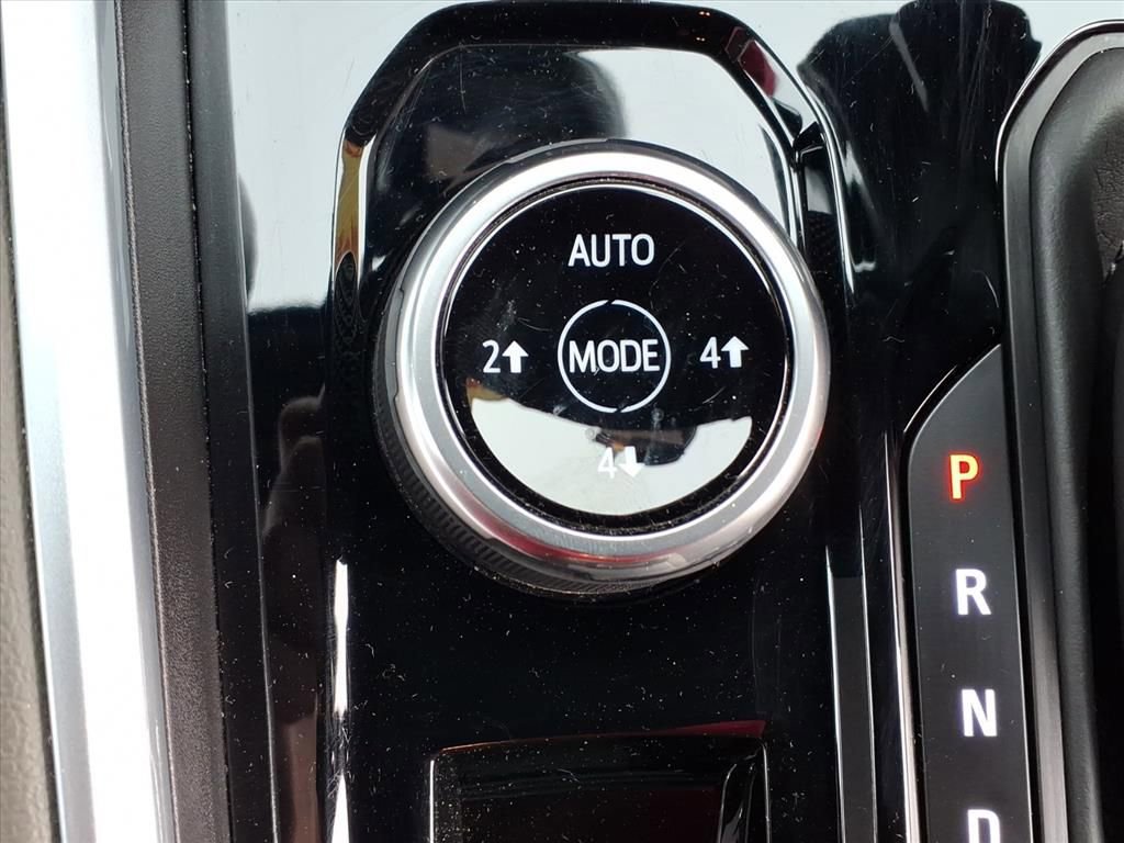 Used 2023 Chevrolet Colorado ZR2 image 16