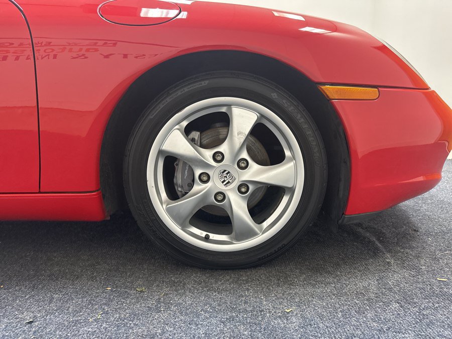 Used 2002 Porsche Boxster RWD image 16