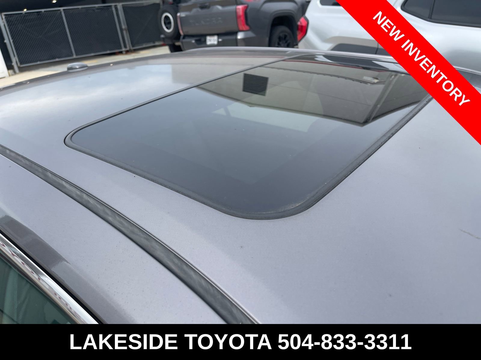 Used 2015 Toyota Camry XLE w/ Moonroof Package FWD image 8