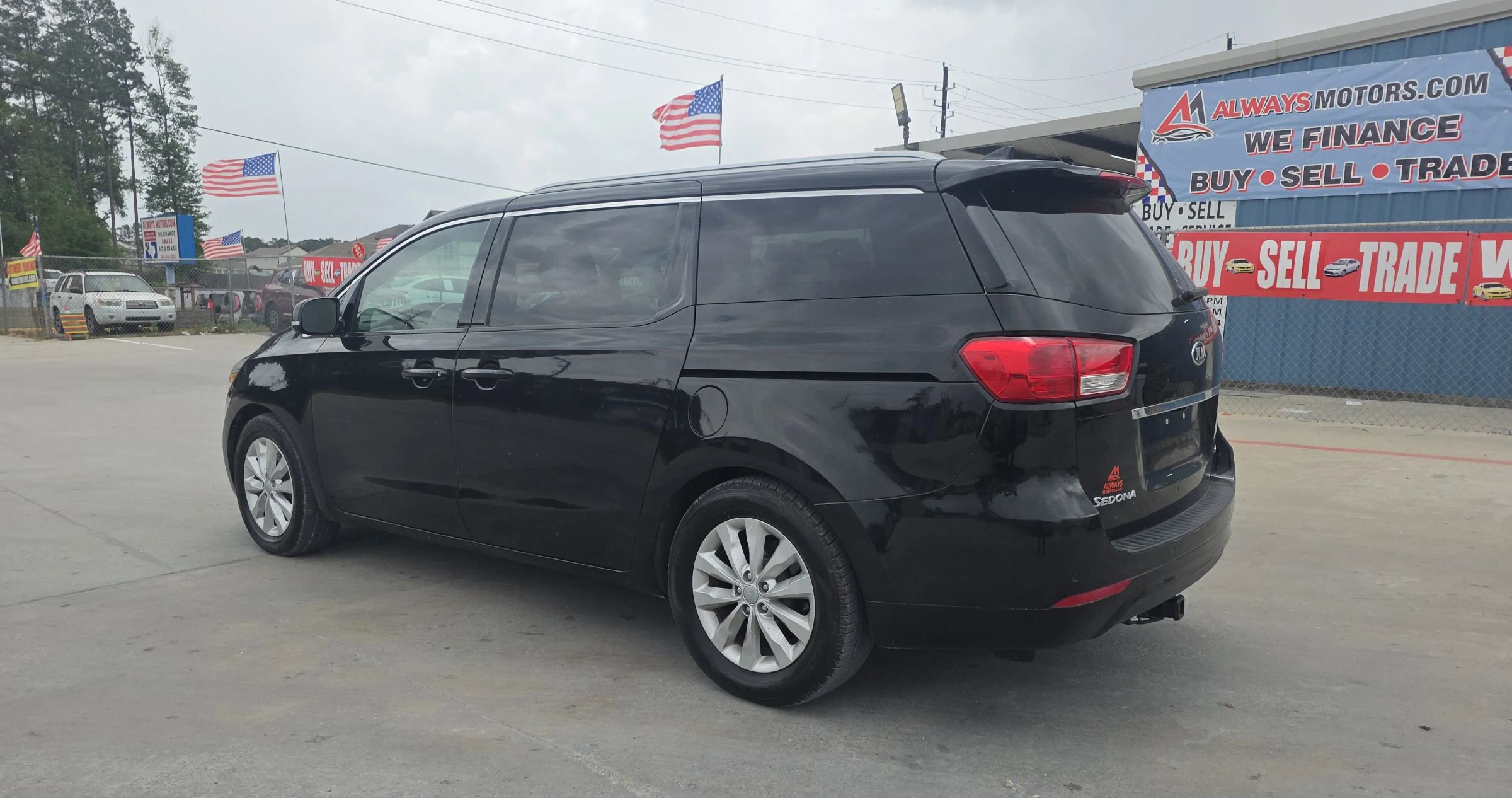 Used 2017 Kia Sedona EX image 11