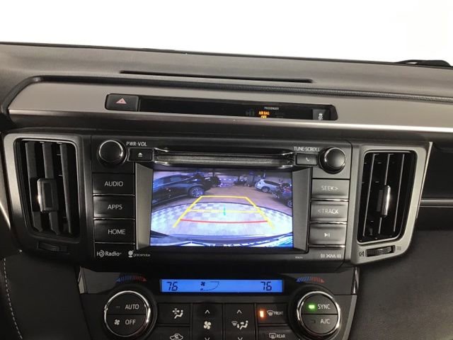 Used 2016 Toyota RAV4 XLE AWD/4WD image 17