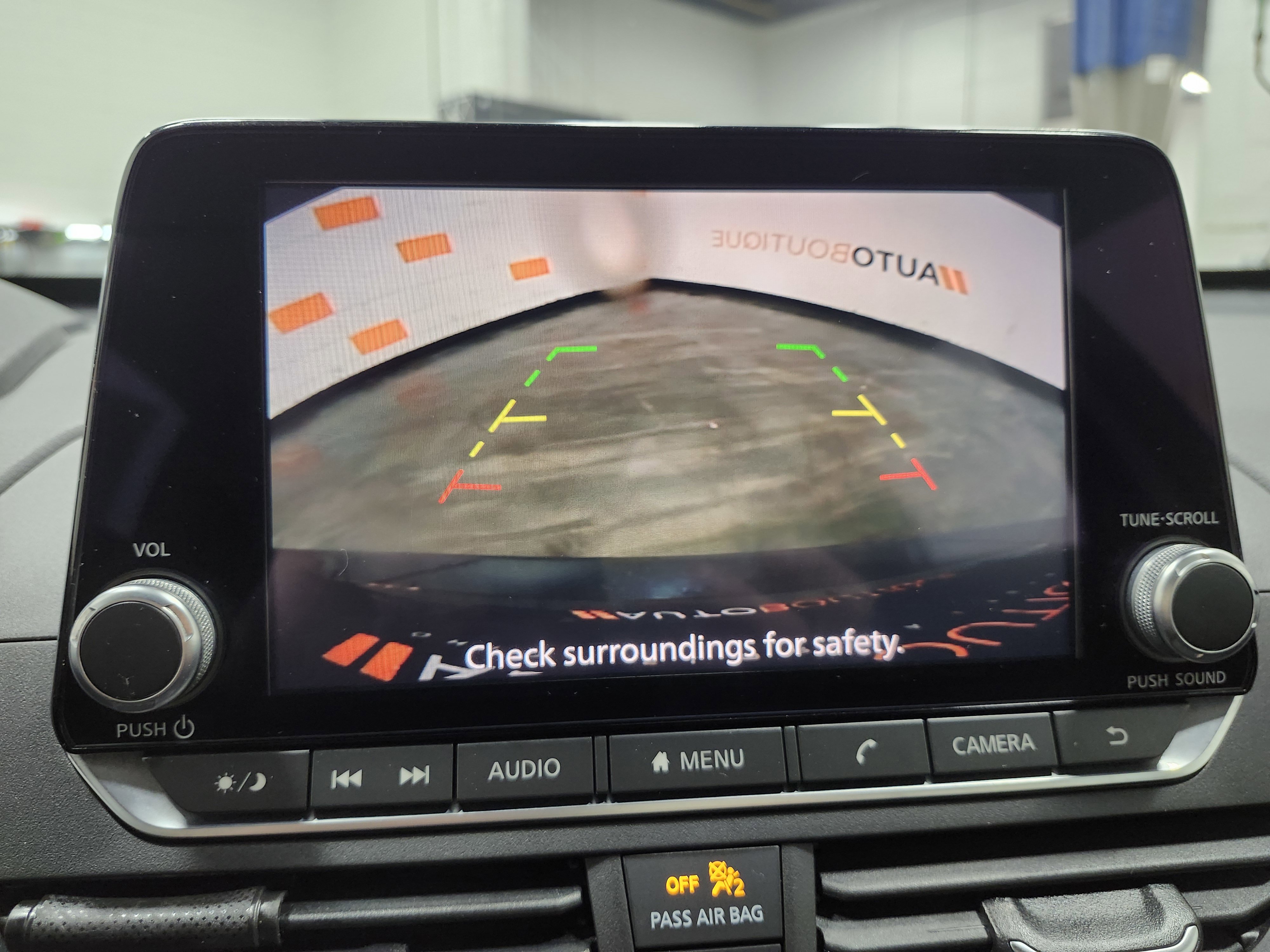 Used 2021 Nissan Altima 2.5 SV image 2